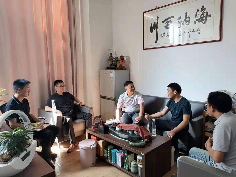 國(guó)資運(yùn)營(yíng)公司走訪九龍園區(qū)企業(yè)，服務(wù)重點(diǎn)項(xiàng)目發(fā)展