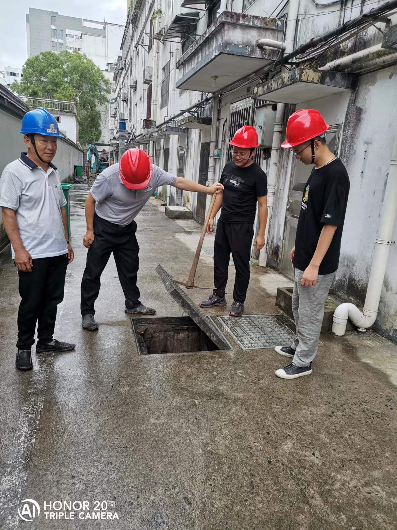 遵守安全生產(chǎn)法，當(dāng)好第一責(zé)任人
