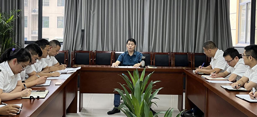 城建投公司黨支部召開(kāi)黨員（擴(kuò)大）會(huì)議暨酒駕、醉駕等違法犯罪行為警示教育集體談話會(huì)